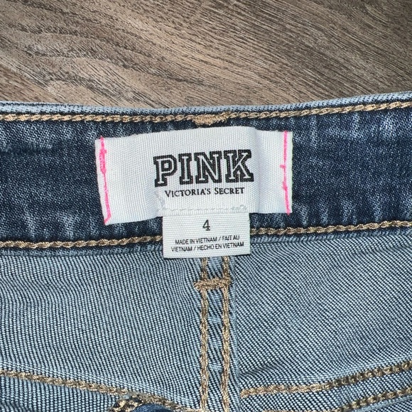 4 pairs of vs pink shorts - Picture 4 of 10